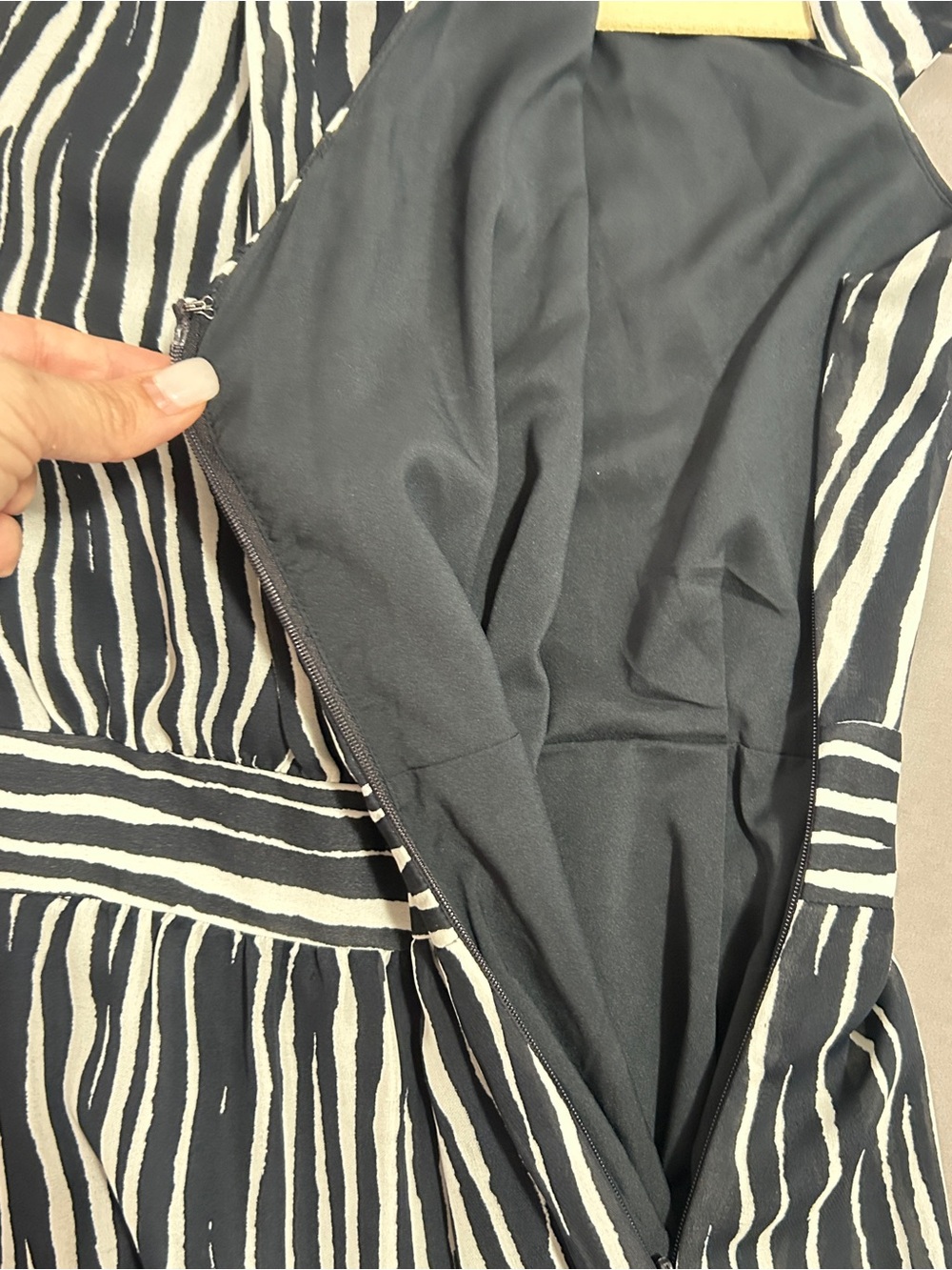 Banana Republic Striped Halter Tie Neck Dress - Picture 4 of 8